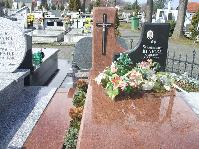 Grażyna Kunicka 1956 Stary Sącz - Grobonet - Wyszukiwarka osób pochowanych